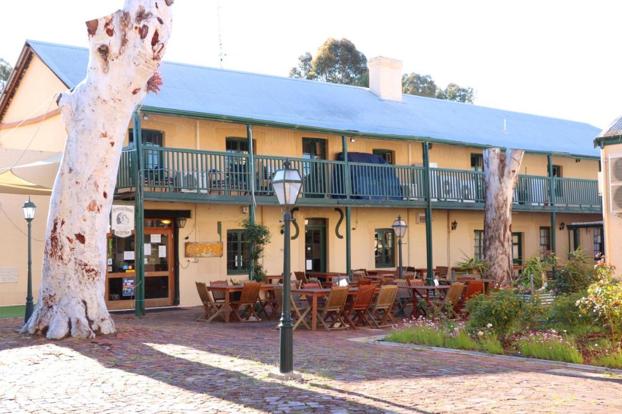 Hotel Settlers House York Esterno foto